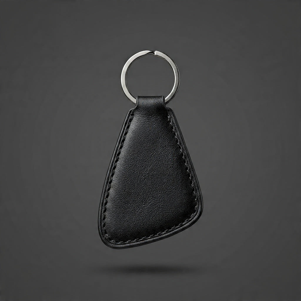 Classic Black Leather Key Holder – Elegant Everyday Keychain