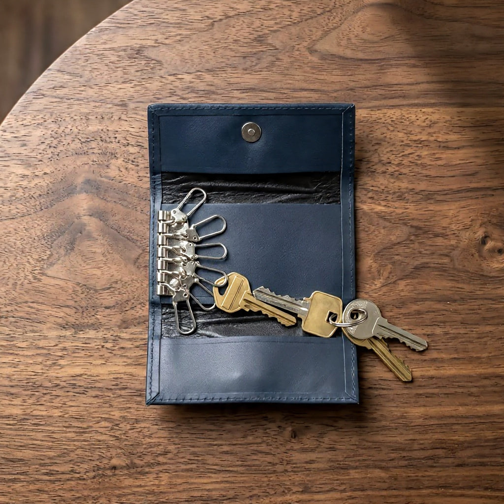 Premium Leather Key Holder – Compact Multi Hook Key Organizer Case